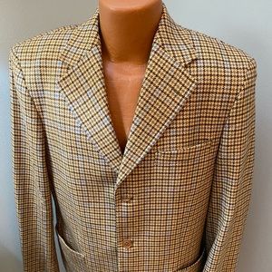 Italian Tweed Blazer With Back Vents